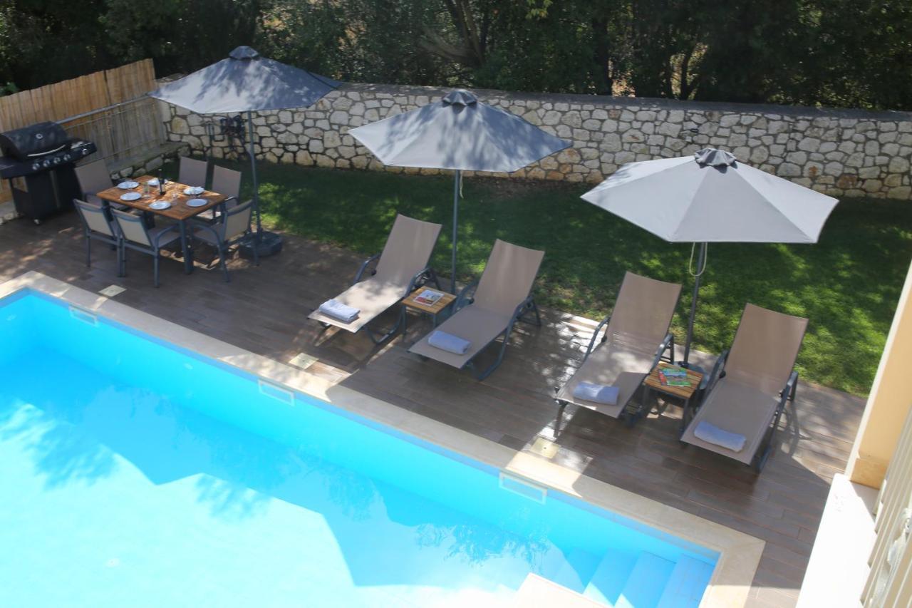 Amarianos Villas Ajía Effimía Kültér fotó